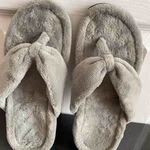 Vionic Toe thong slippers. SZ 7